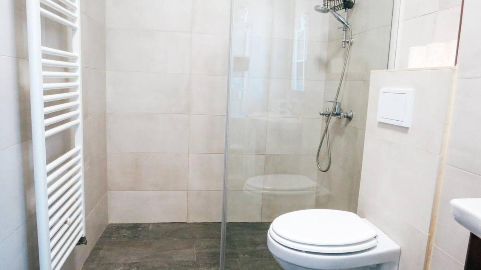 Eden Escape Apartment Cluj-Napoca Ngoại thất bức ảnh