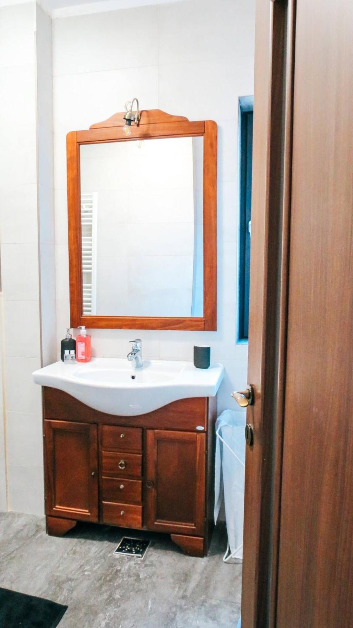 Eden Escape Apartment Cluj-Napoca Ngoại thất bức ảnh